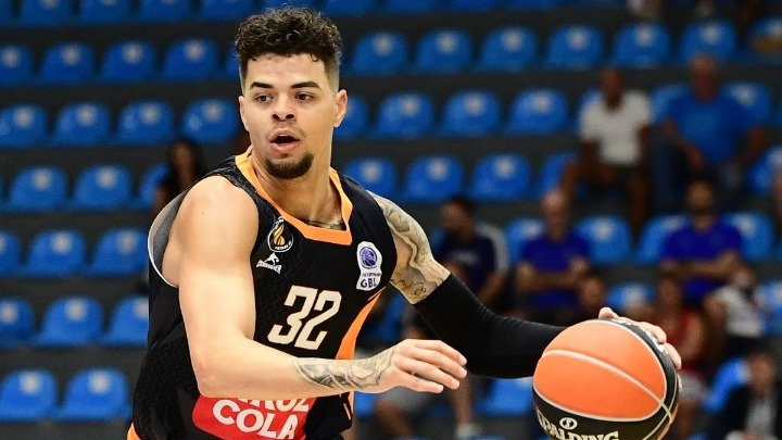 Super Cup: O Προμηθέας Πάτρας «σόκαρε» με 84-70 την ΑΕΚ και πέρασε στον τελικό