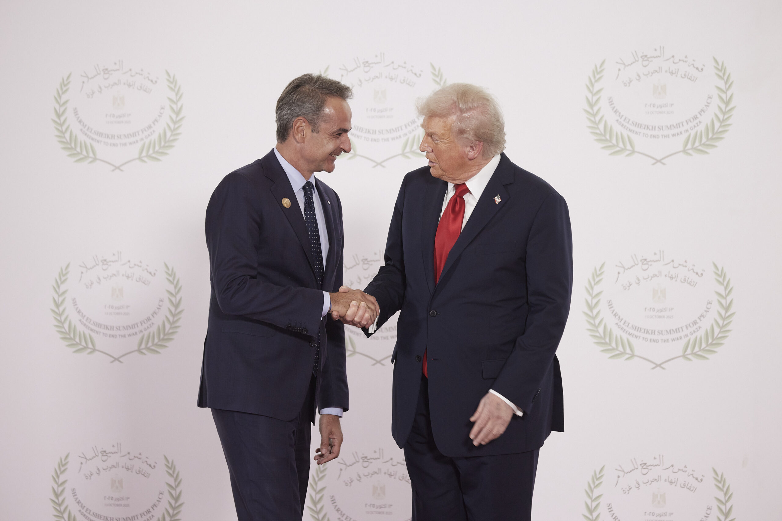 χειραψία Μητσοτάκη - Τραμπ