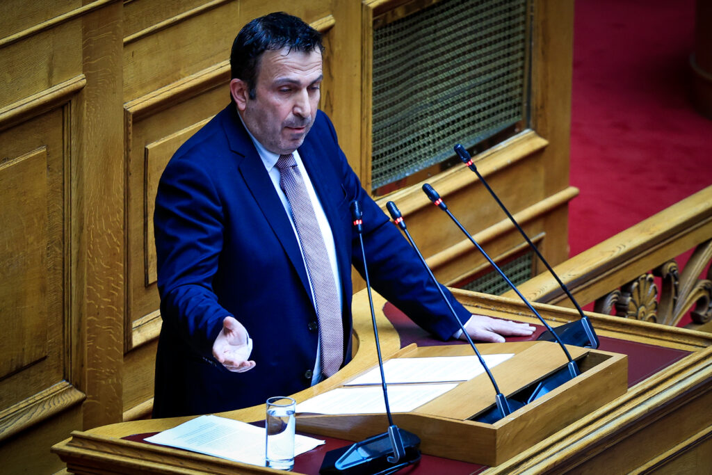 Στέφανος Παραστατίδης