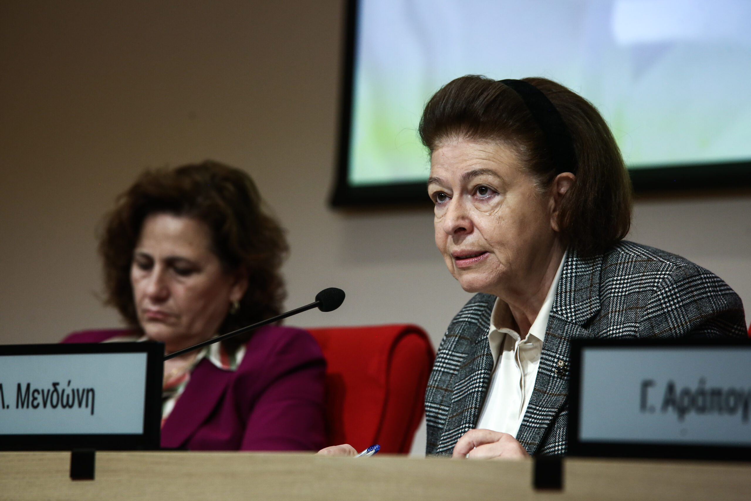 Λίνα Μενδώνη