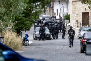 Βορίζια Ηρακλείου: Χωριό υπό πολιορκία μετά την αιματηρή «βεντέτα» – 2 νεκροί, 15 τραυματίες – Το χρονικό της σύγκρουσης (Βίντεο)
