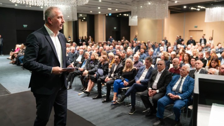 Σταύρος Καλαφάτης