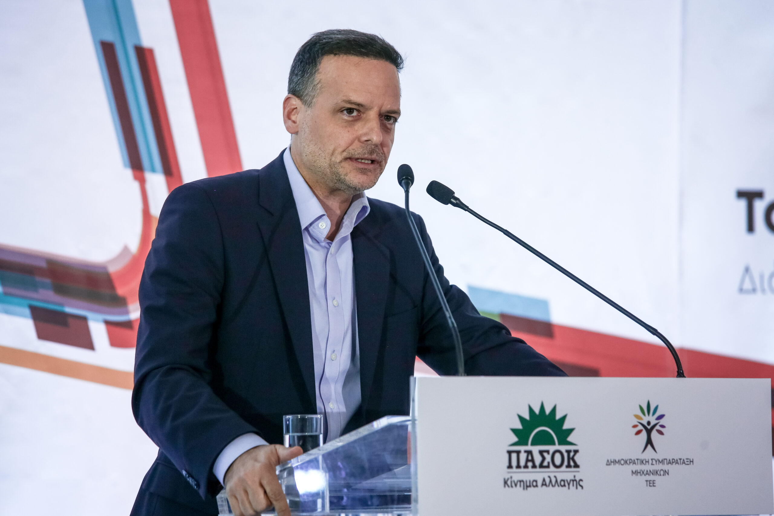 Χάρης Δούκας