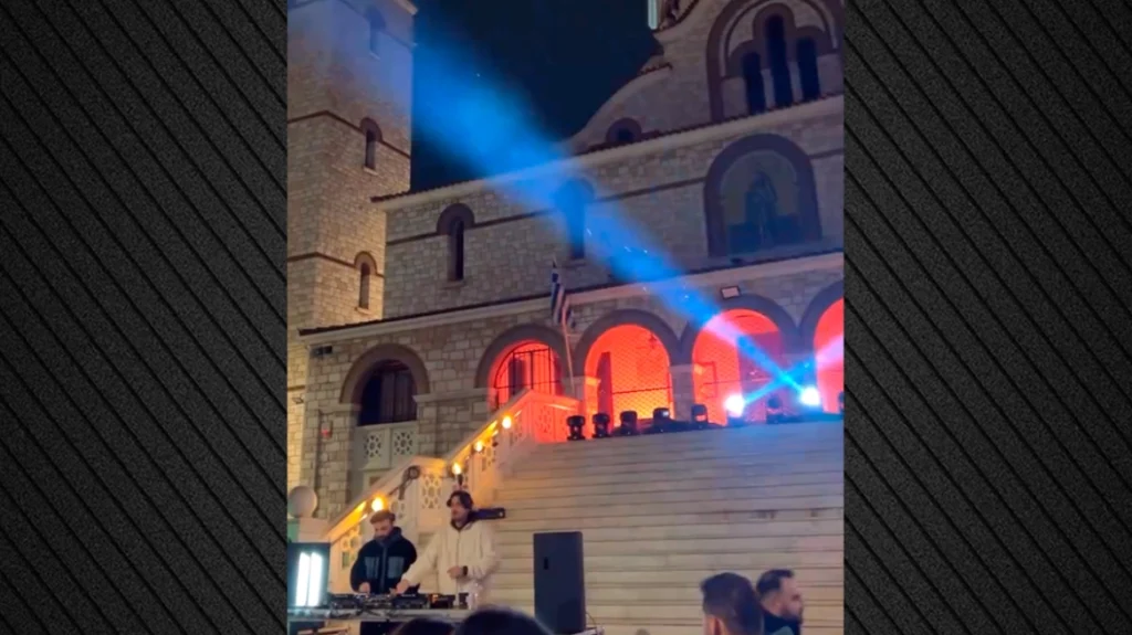 Ρέιβ πάρτι του Δήμου Αθηναίων στα σκαλιά της εκκλησίας του Αγίου Ανδρέα στο Γαλάτσι – Σφοδρές αντιδράσεις