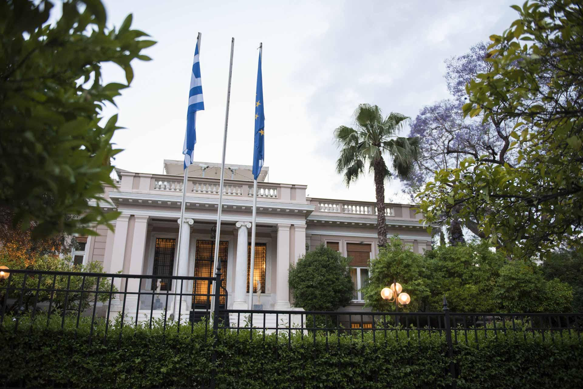 Κυβερνητικές πηγές