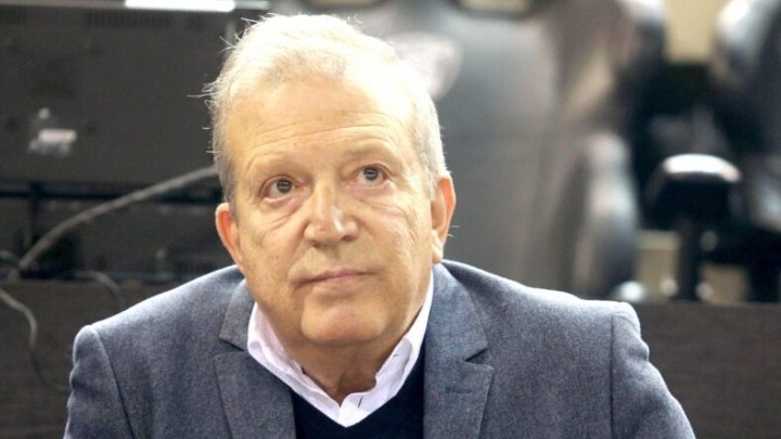 Νίκος Βεζυρτζής