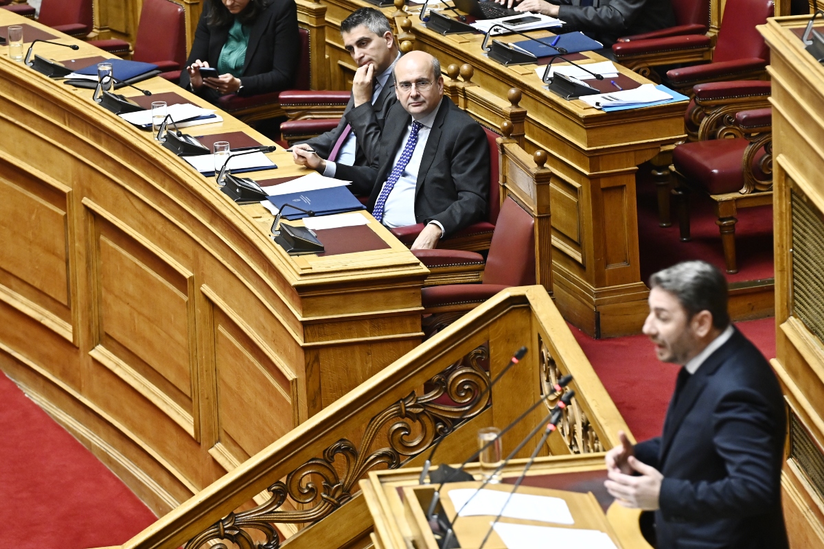 Άγρια κόντρα Ανδρουλάκη – Χατζηδάκη