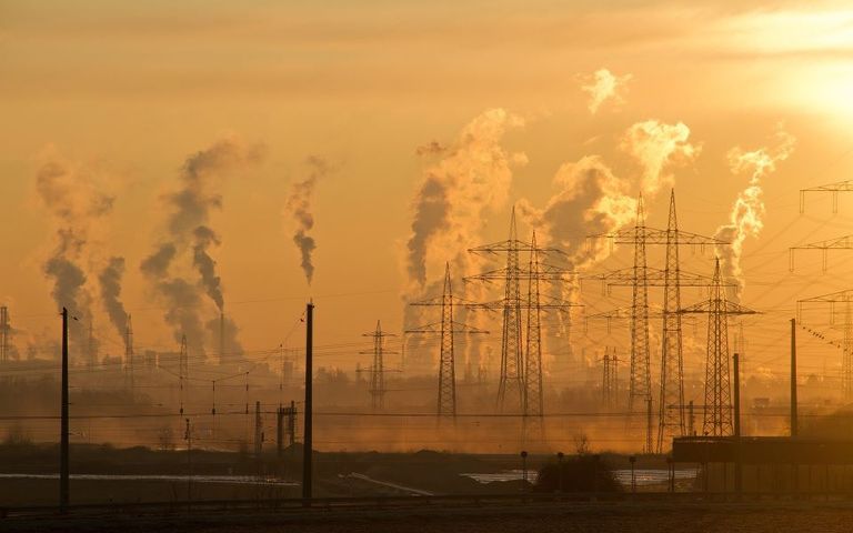 Κίνα: Άδικος ο φόρος άνθρακα που επέβαλε η ΕΕ – Το Πεκίνο απειλεί με αντίποινα