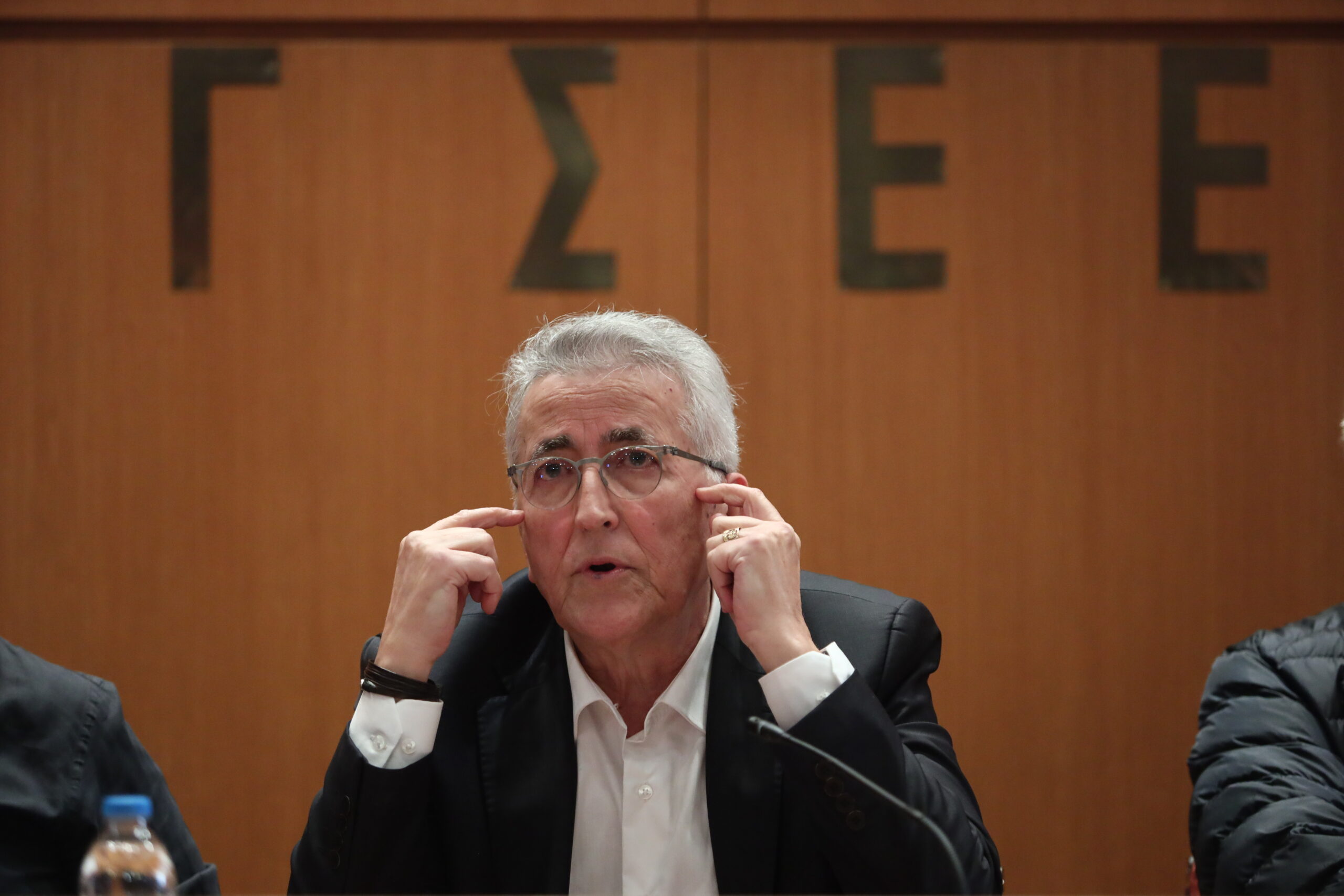 Συνεδρίαση της Ολομέλειας της Διοίκησης της Γενικής Συνομοσπονδίας Εργατών Ελλάδας (ΓΣΕΕ) για την συμφωνία της ΓΣΕΕ και των εργοδοτικών οργανώσεων για τις Συλλογικές Συμβάσεις,