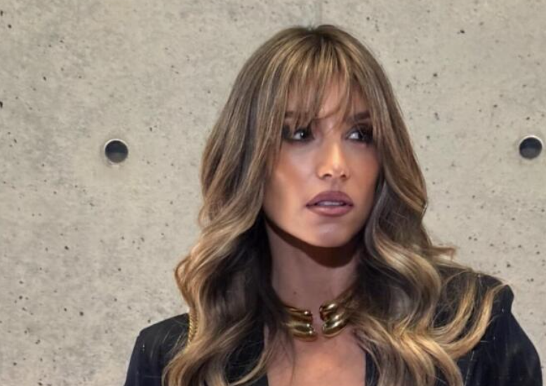 Οικονομάκου: Με άψογο outfit στο σόου του Armani – Το βίντεο με την Kendall
