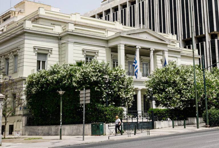 Υπουργείο Εξωτερικών: Παγκόσμιο σύμβολο το «Όχι» των Ελλήνων