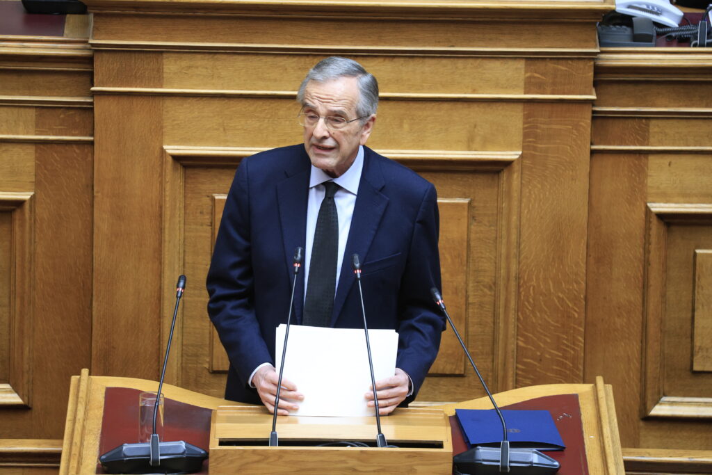 Ο Αντώνης Σαμαράς στη Βουλή
