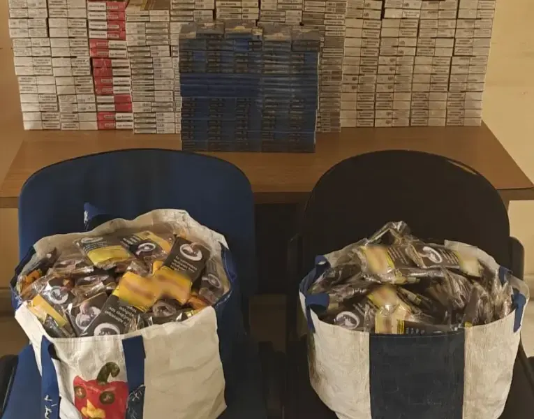 Λαθραία καπνικά προϊόντα