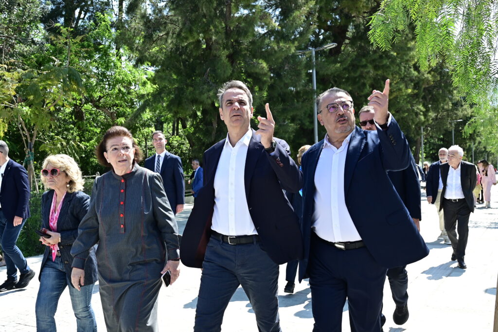 Επίσκεψη του Πρωθυπουργού Κυριάκου Μητσοτάκη στα έργα ανάπλασης στην Λεωφόρο Βασιλίσσης Όλγας, στην Αθήνα, Τρίτη 28 Απριλίου 2026.