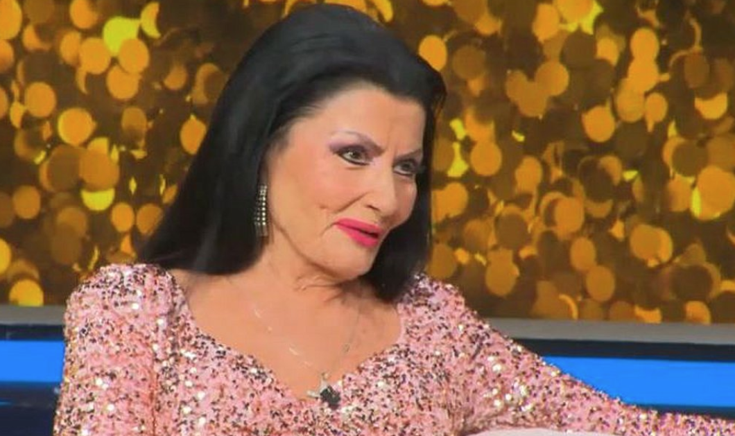 Ζωζώ Σαπουντζάκη δεν έχει ενημερωθεί για τον θάνατο του συντρόφου της – Η κατάσταση της υγείας της