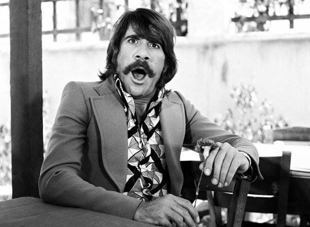 Σταύρος Παράβας