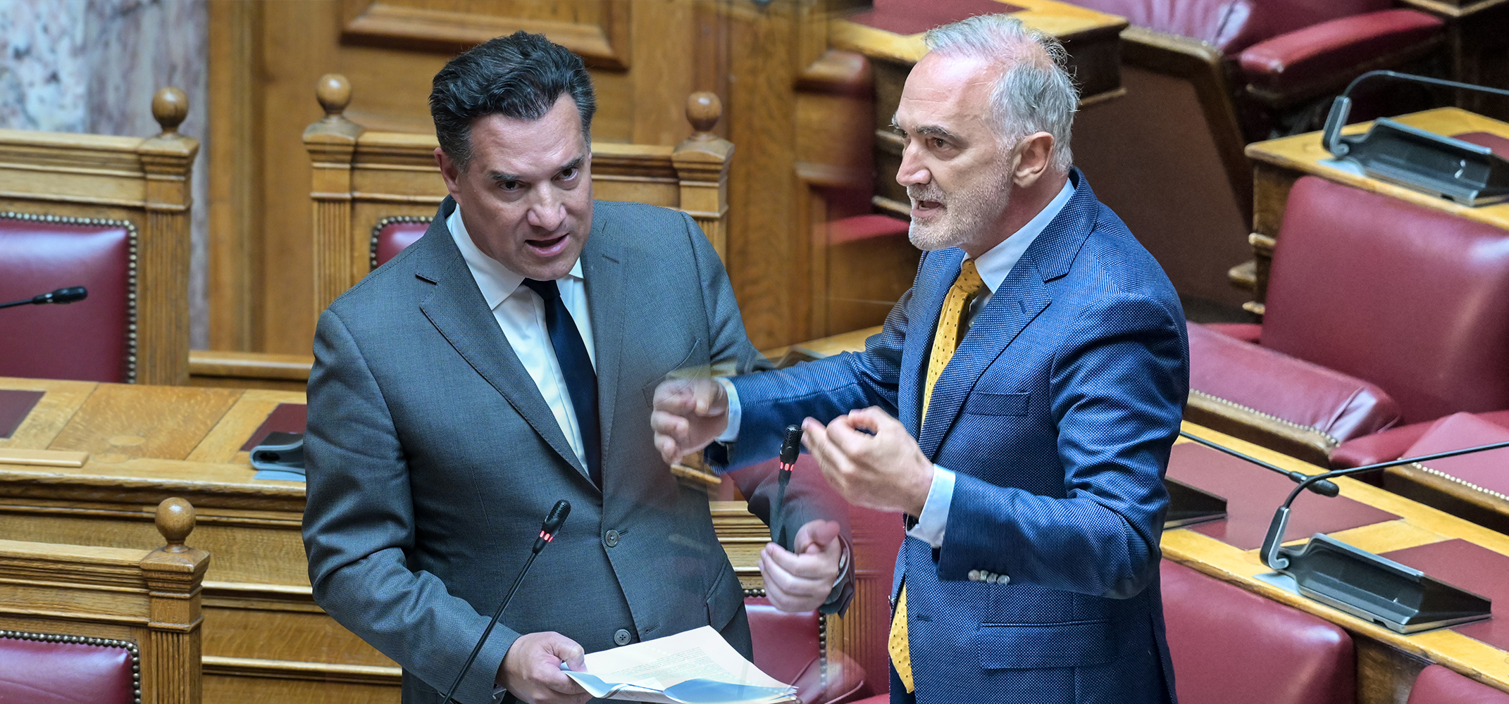 Χαμός στη Βουλή με Σαλμά: Καταγγελίες με SMS για Γεωργιάδη και αίτημα επανεξέτασης της Novartis – Πανηγύρια Πολάκη και απάντηση Άδωνι