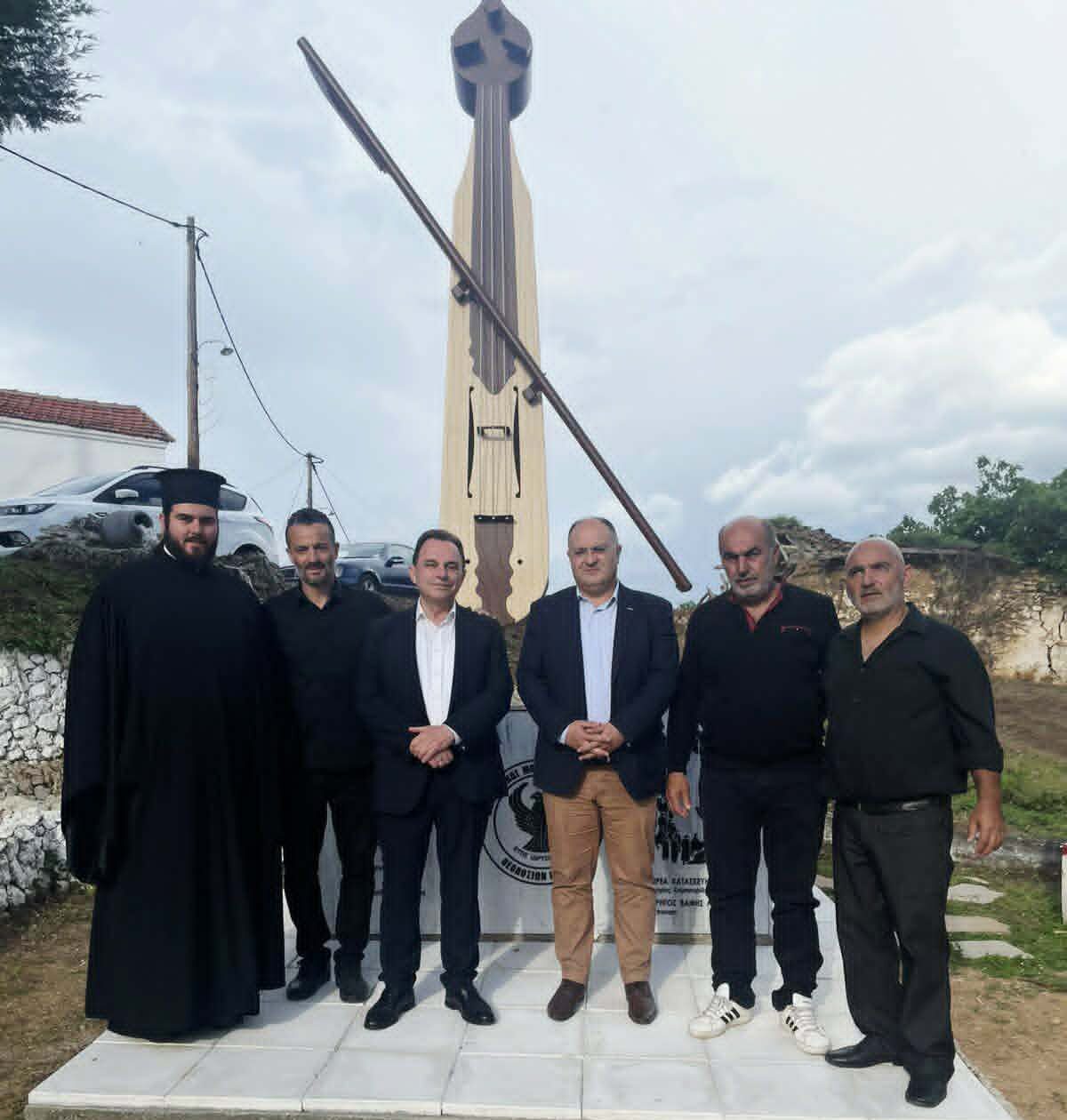 Κιλκίς: Αποκαλυπτήρια μνημείου ποντιακής λύρας ύψους 4,5 μέτρων στα Θεοδόσια