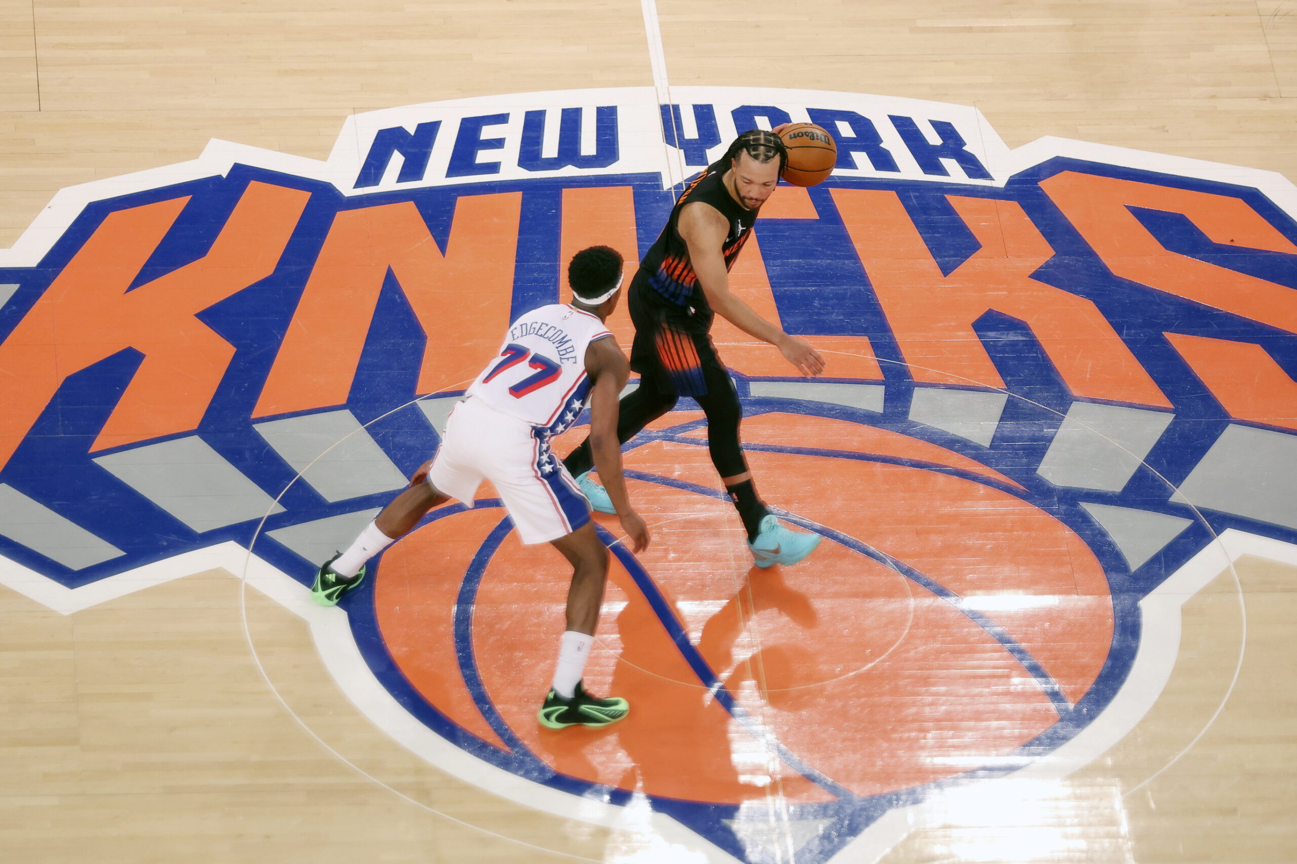 New York Knicks guard Jalen Brunson (R) in action during Game 2 of the Eastern Conference semifinals between the Philadelphia 76ers and New York Knicks at Madison Square Garden in New York, New York, USA, 06 May 2026.