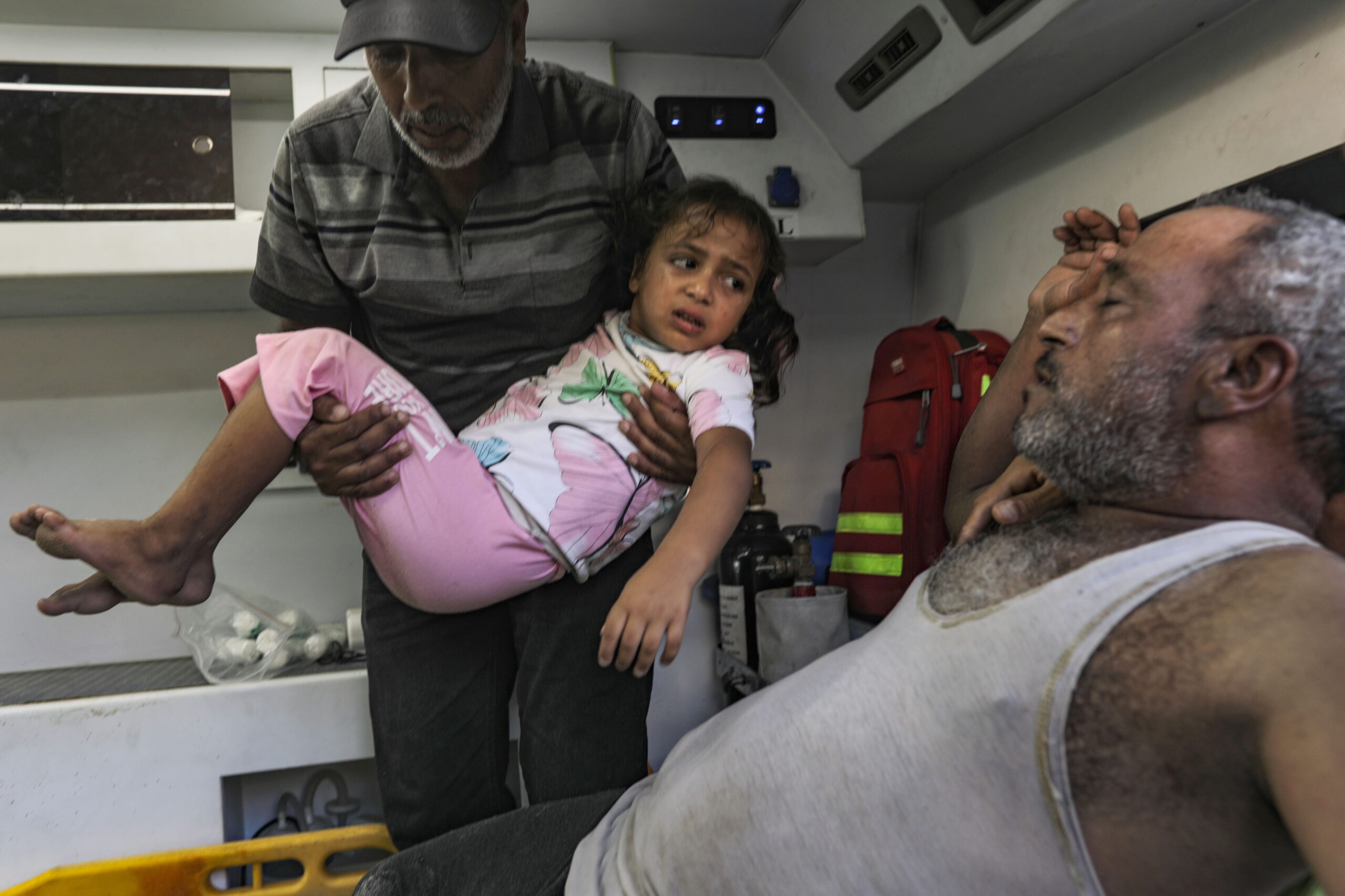 Palestinians transport wounded people to Nasser Hospital in Khan Yunis, southern Gaza Strip, 17 June 2026. At least two Palestinians were killed and several others wounded in an Israeli airstrike that targeted the beach in Khan Yunis, according to the Palestinian Civil Defense.