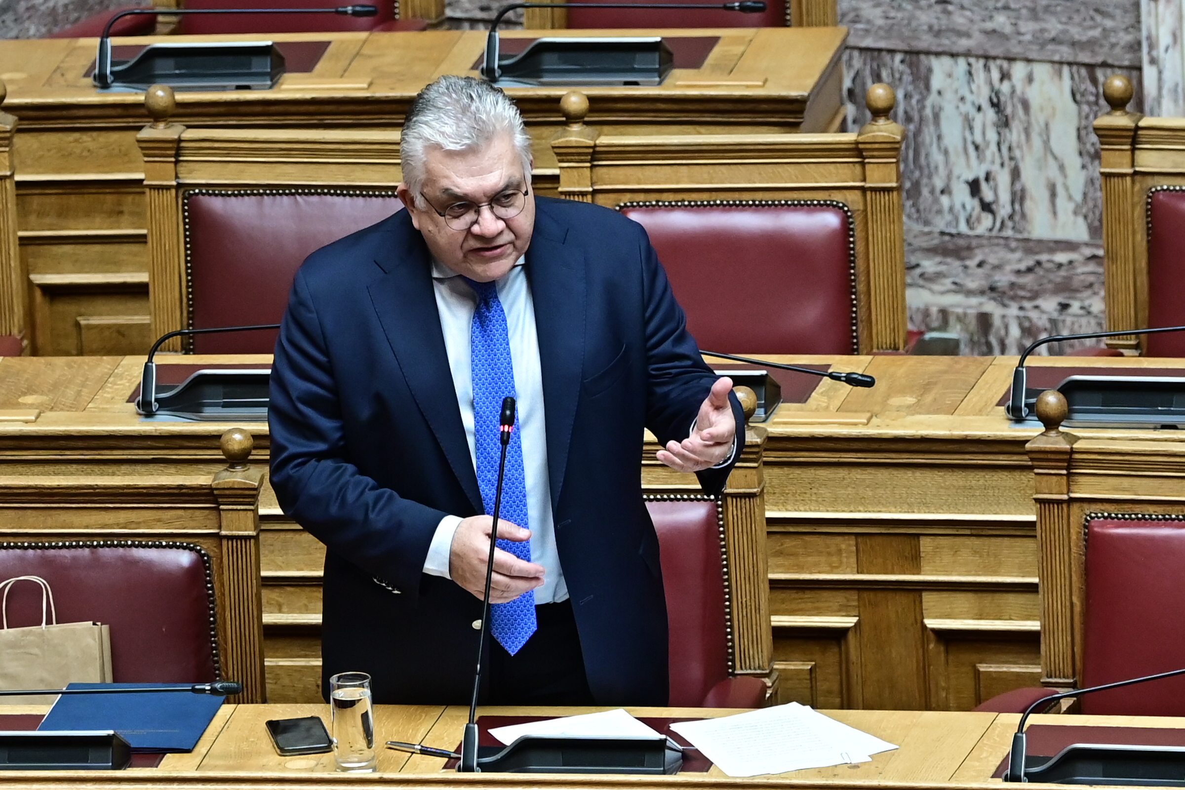 Τρικάκια στην κατοικία του υφυπουργού Παιδείας Νίκου Παπαιωάννου – Έρευνα για το περιστατικό