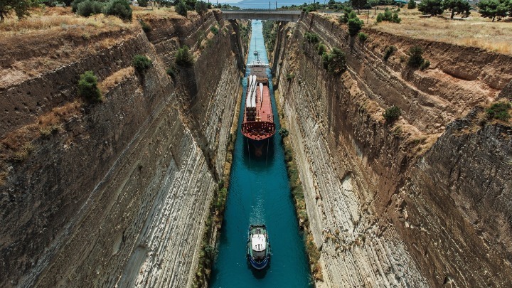 Επαναλειτουργεί από σήμερα για τη θαλάσσια κυκλοφορία η Διώρυγα της Κορίνθου