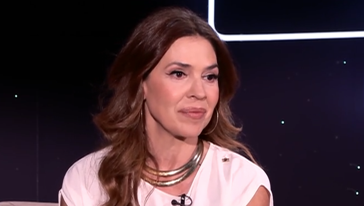 Ναταλία Δραγούμη: «Ένας φίλος μου με φωτογράφισε topless στην παραλία, μπήκε σε περιοδικό και έτσι βρήκα δουλειά»