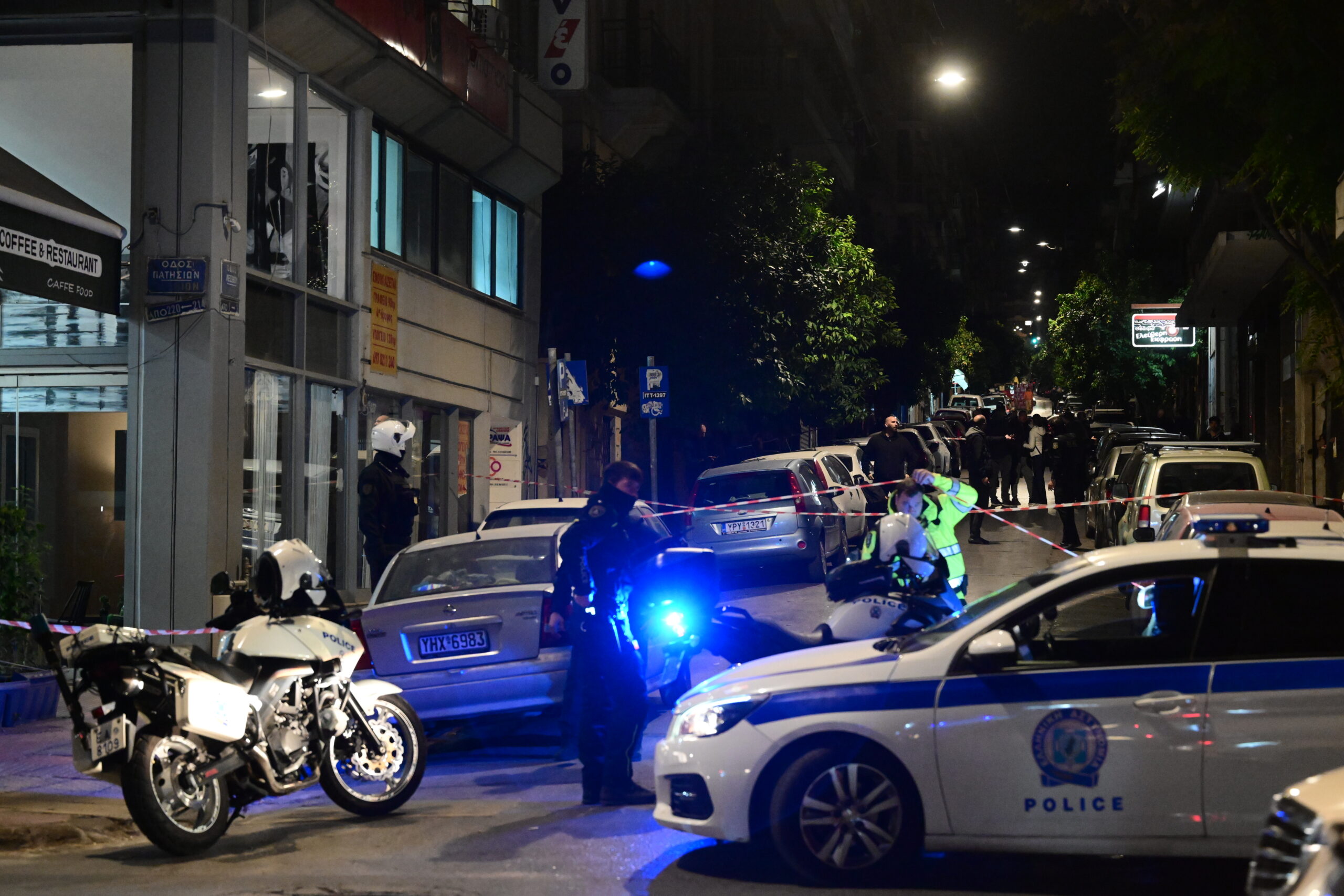 Καλλιθέα: Δεν έχει αναγνωριστεί και δεν έχει αναζητηθεί ο 17χρονος νεκρός – 13 οι συλλήψεις – Άφαντο το μαχαίρι του εγκλήματος