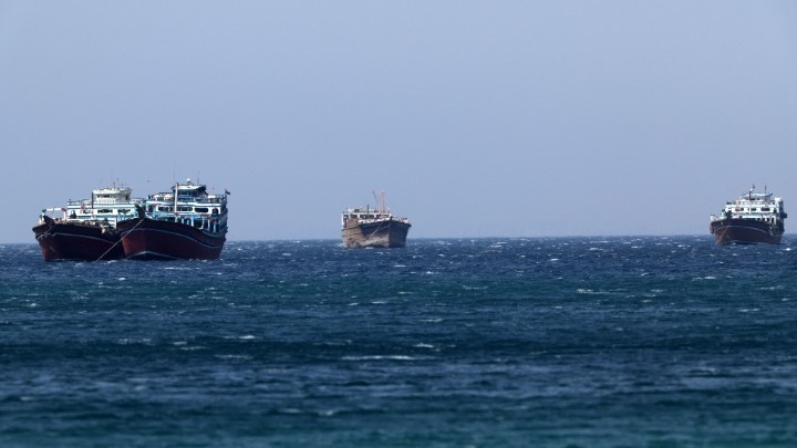 Αντικρουόμενες ανακοινώσεις Ιράν-ΗΠΑ: Η Centcom διαψεύδει ότι έκλεισαν τα Στενά του Ορμούζ – Εντολή Νετανιάχου για παύση πυρός στον Λίβανο