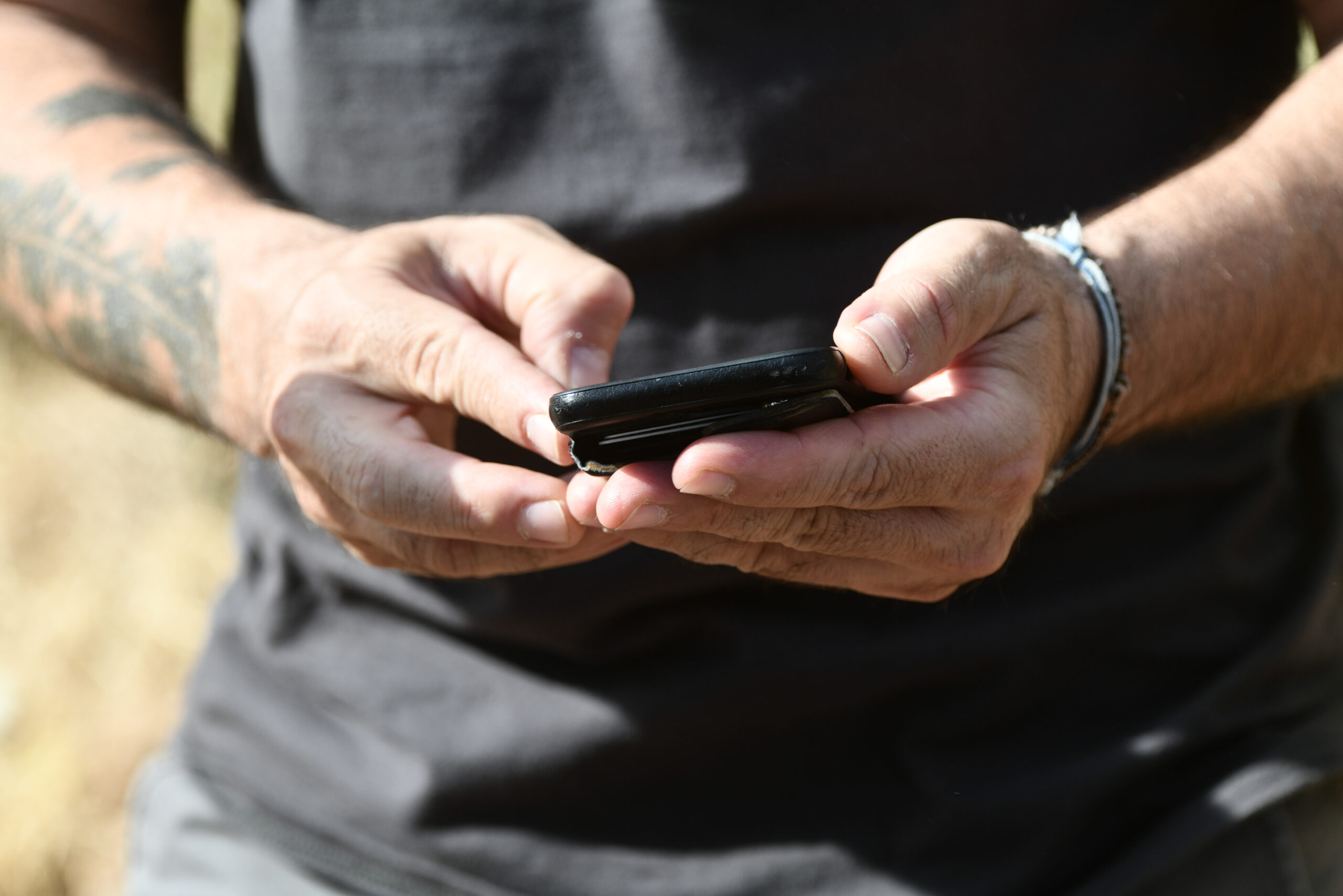 Voucher έως 70 ευρώ για smartphone: Ποιοι το δικαιούνται