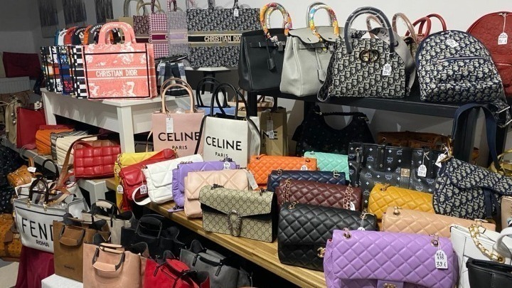 Πάνω από 15.000 απομιμητικά προϊόντα κατασχέθηκαν στη Χαλκιδική