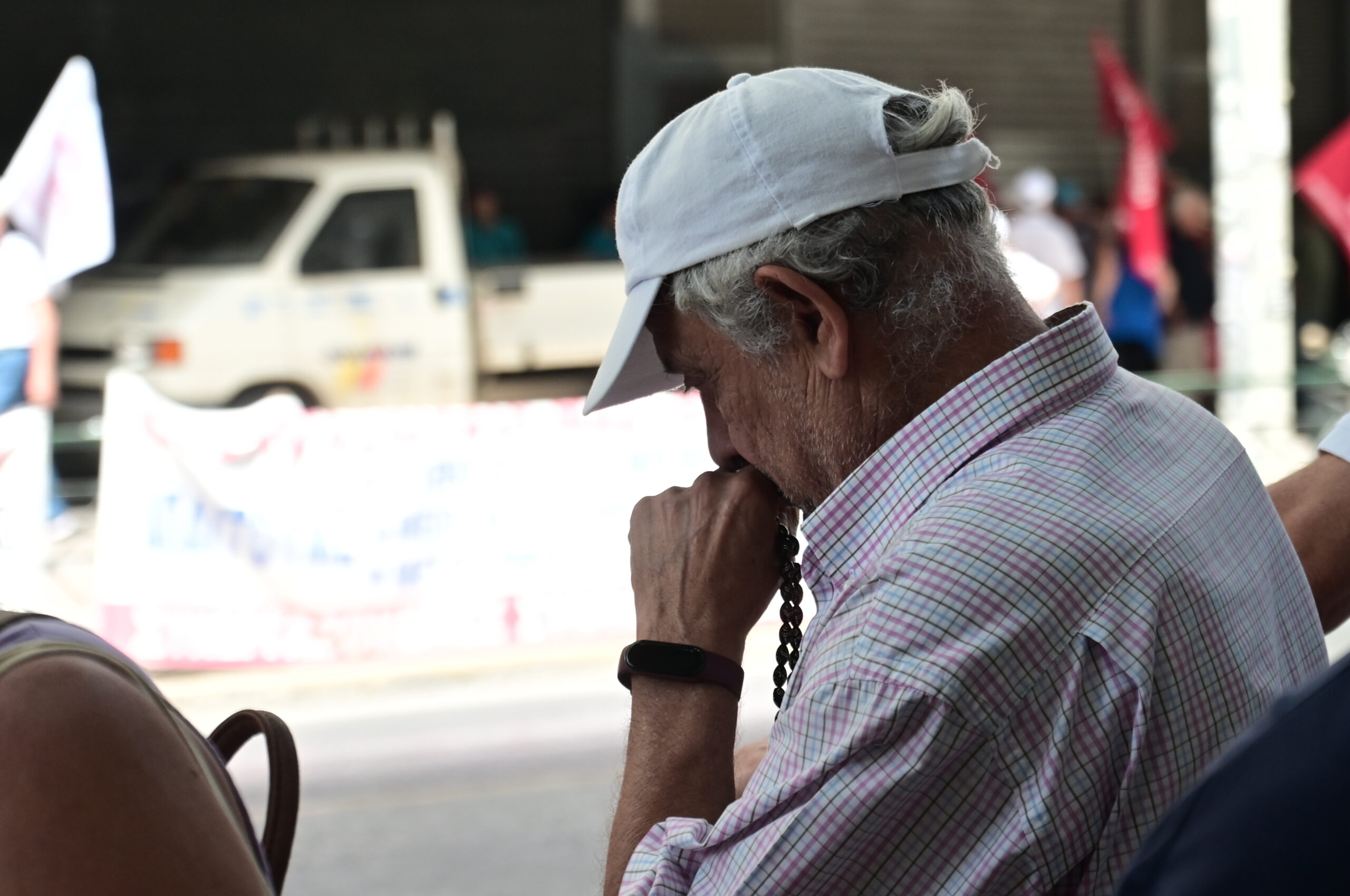 Συντάξεις Ιουλίου: Ποιοι συνταξιούχοι θα πληρωθούν τρεις μέρες νωρίτερα (Βίντεο)