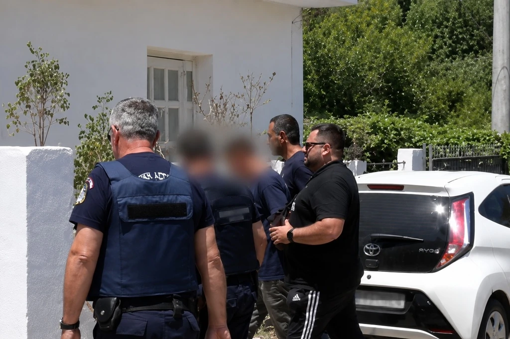 Αίγιο: Στο σπίτι του φονικού ξανά ο Ιταλός κατηγορούμενος – Νέα τροπή στην υπόθεση (Βίντεο)