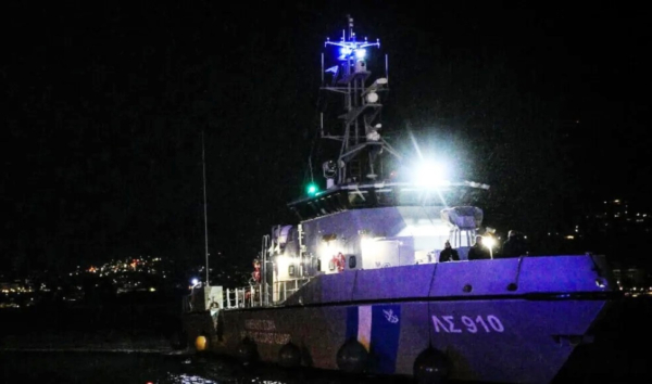 Λέσβος: Το Λιμενικό ακινητοποίησε ταχύπλοο με μετανάστες ύστερα από καταδίωξη