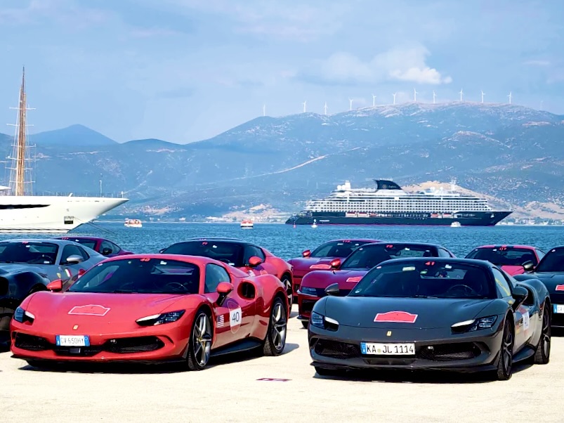 Το Ναύπλιο πλημμύρισε Ferrari: 116 supercars στο ιστορικό κέντρο της παλιάς πόλης