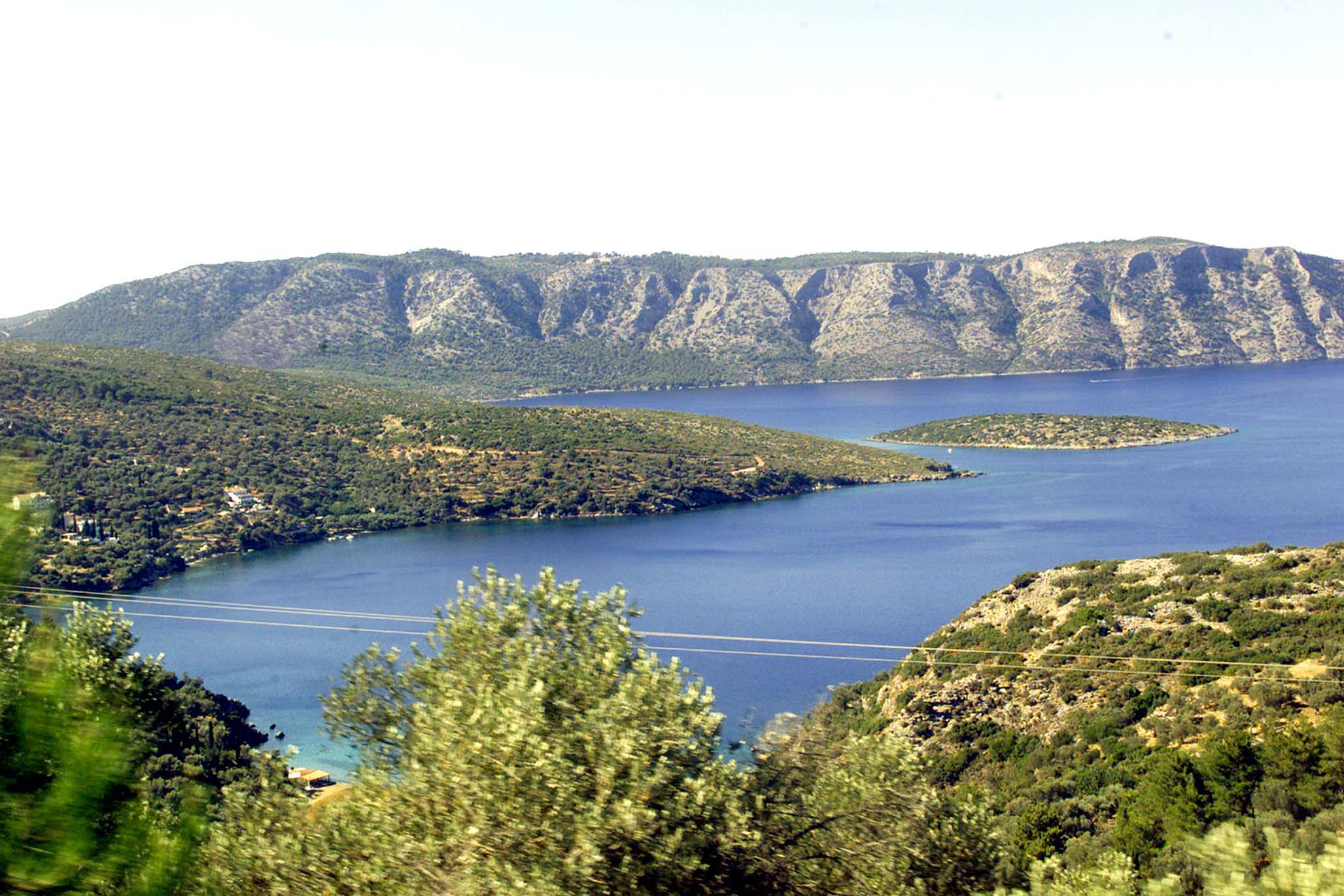 Σάμος, η αυθεντική – Πρωταγωνιστεί σε αφιέρωμα για τα ελληνικά νησιά χωρίς πλήθη τουριστών