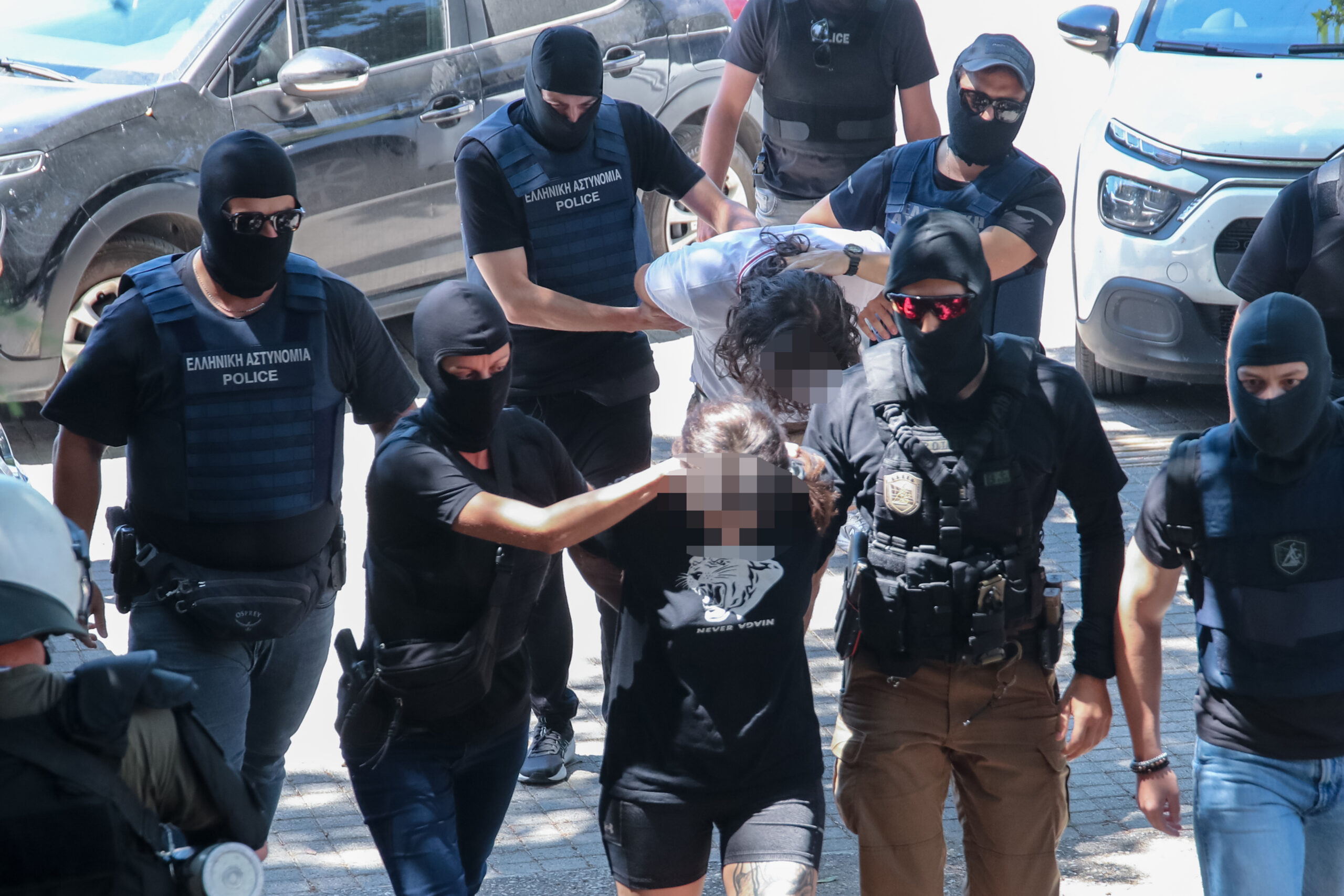 Στα δικαστήριαοι κατηγορούμενοι για τις εμπρηστικές επιθέσεις και τη δολοφονία της Βάγιας Νέστορα στη Θεσσαλονίκη. Σάββατο 11 Ιουλίου 2026