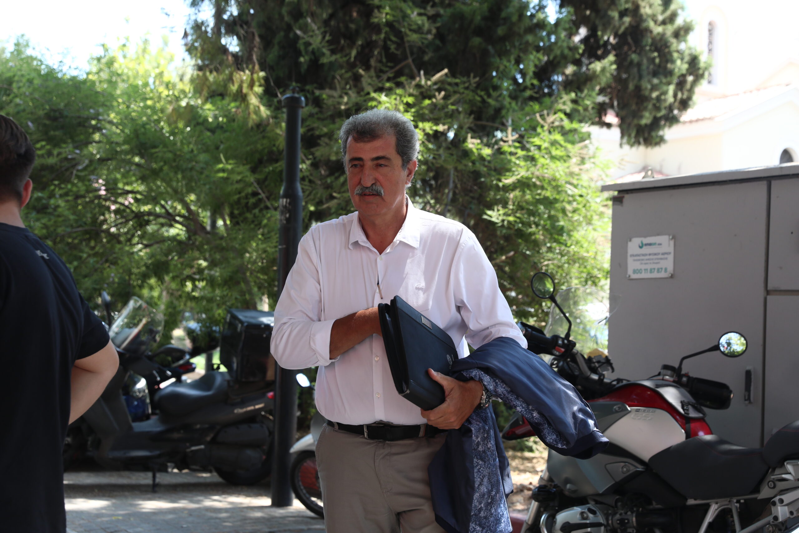 Ραγδαίες εξελίξεις στον ΣΥΡΙΖΑ – Δεν θα είναι υποψήφιος ο Παύλος Πολάκης – Πηγές Κουμουνδούρου: Ένα βήμα πριν από την συλλογική ηγεσία