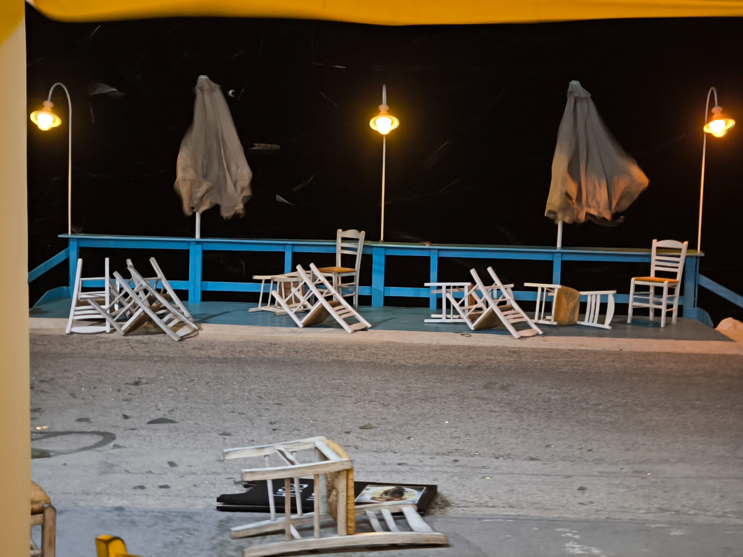 Σφοδρή κακοκαιρία στην Κέρκυρα: Ξεριζώθηκαν δέντρα – Χωρίς ρεύμα περιοχές του νησιού (φωτό)
