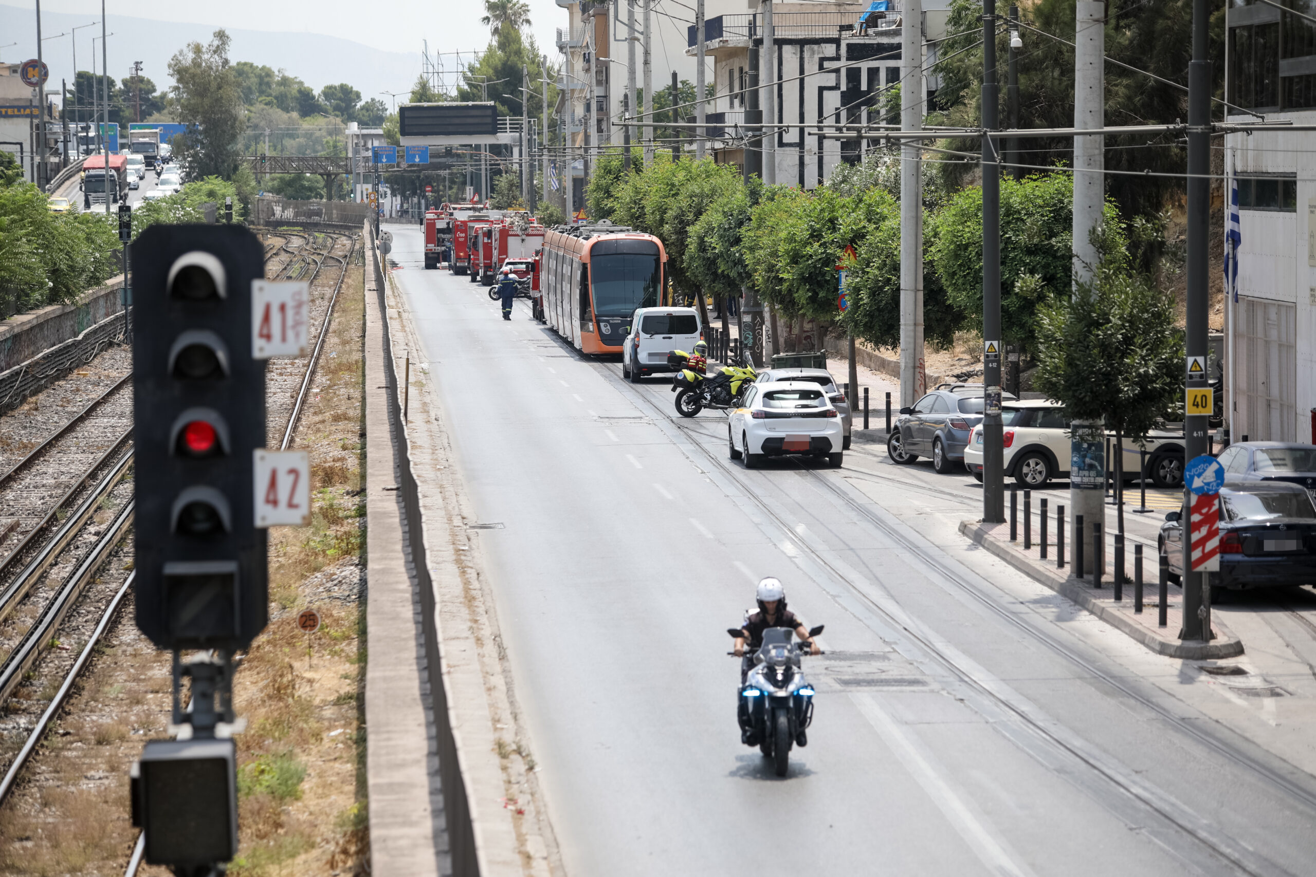 Συναγερμός στον Πειραιά από διαρροή αερίου σε βενζινάδικο – Εκκενώθηκαν πολυκατοικίες (φωτό & βίντεο)
