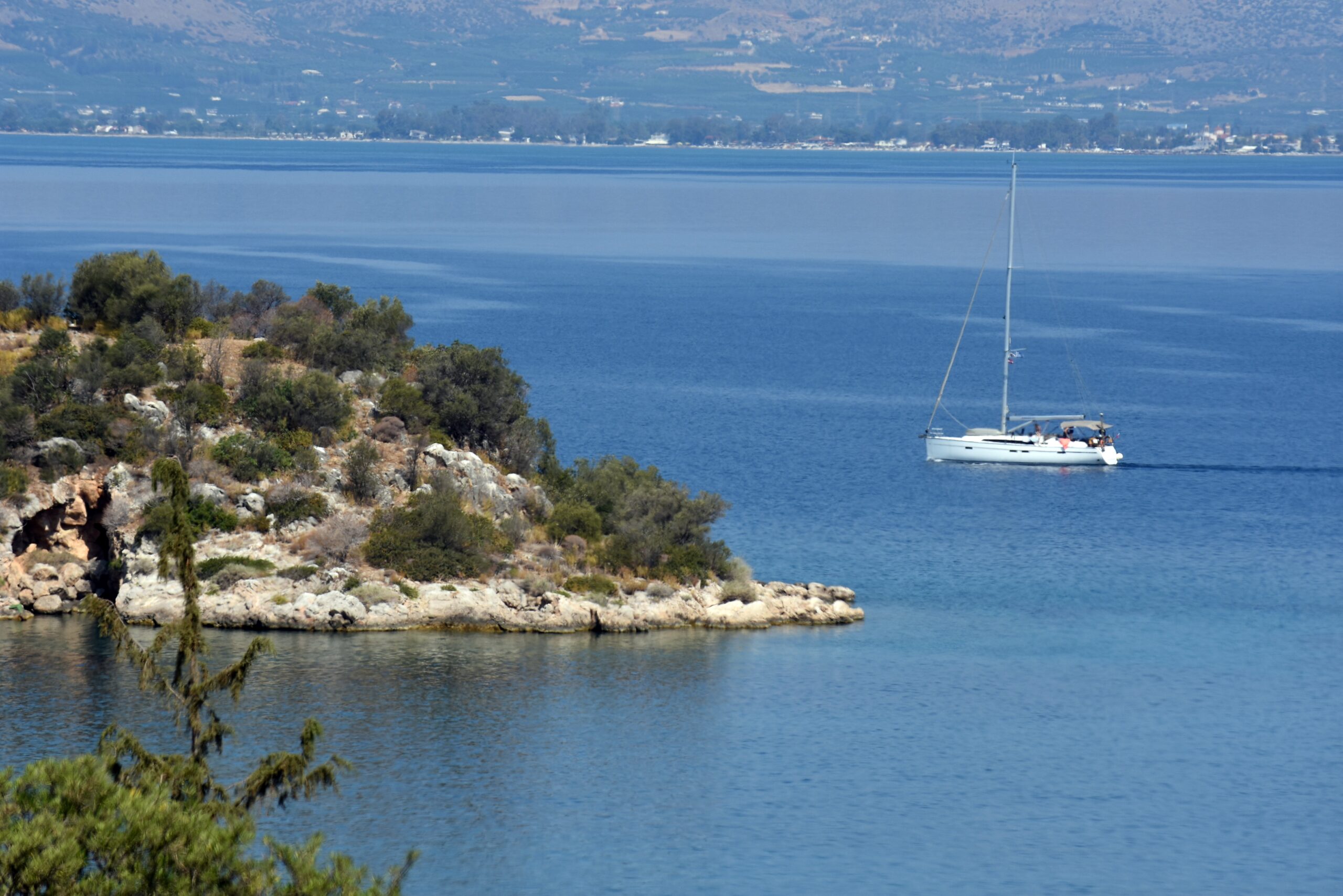 Αυτές είναι οι 5 ομορφότερες παραλίες σε απόσταση έως 2 ωρών από την Αθήνα (Βίντεο)