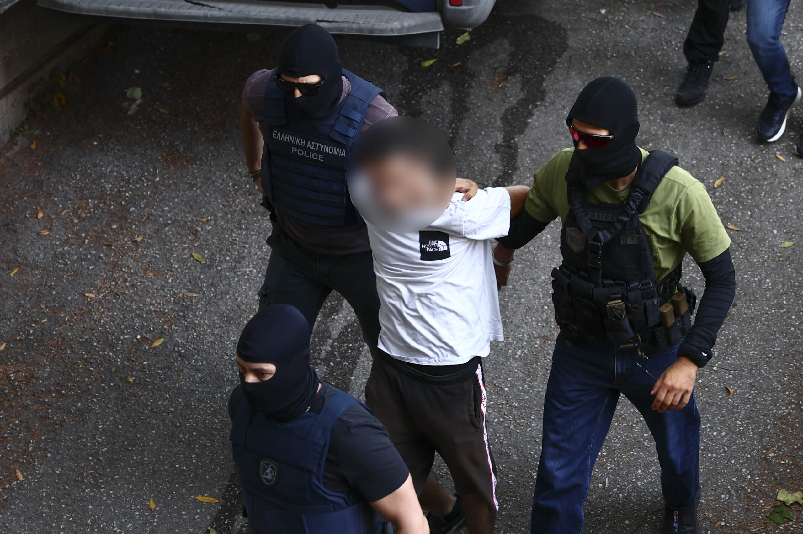 Θεσσαλονίκη: Προθεσμία πήρε ο 25χρονος, 4ος κατηγορούμενος για τη φονική επίθεση στο σπίτι της οικογένειας Νέστορα