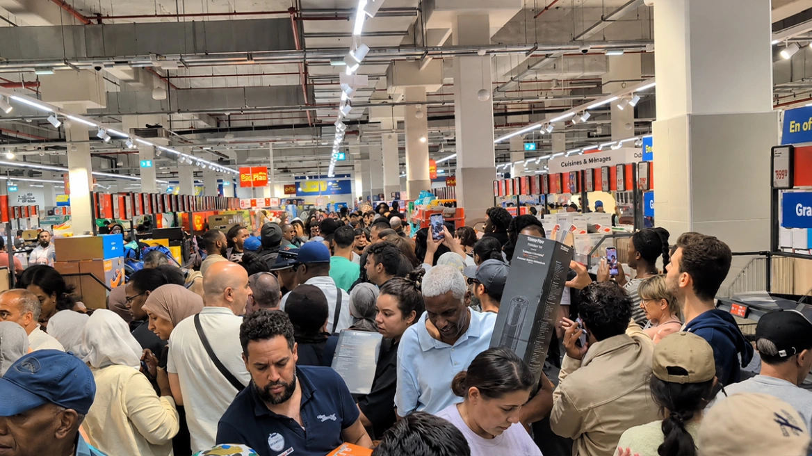 Γαλλία: Μετά τον συνωστισμό στα Lidl, τα κλιματιστικά βγήκαν στη «μαύρη αγορά» έως και 700 ευρώ