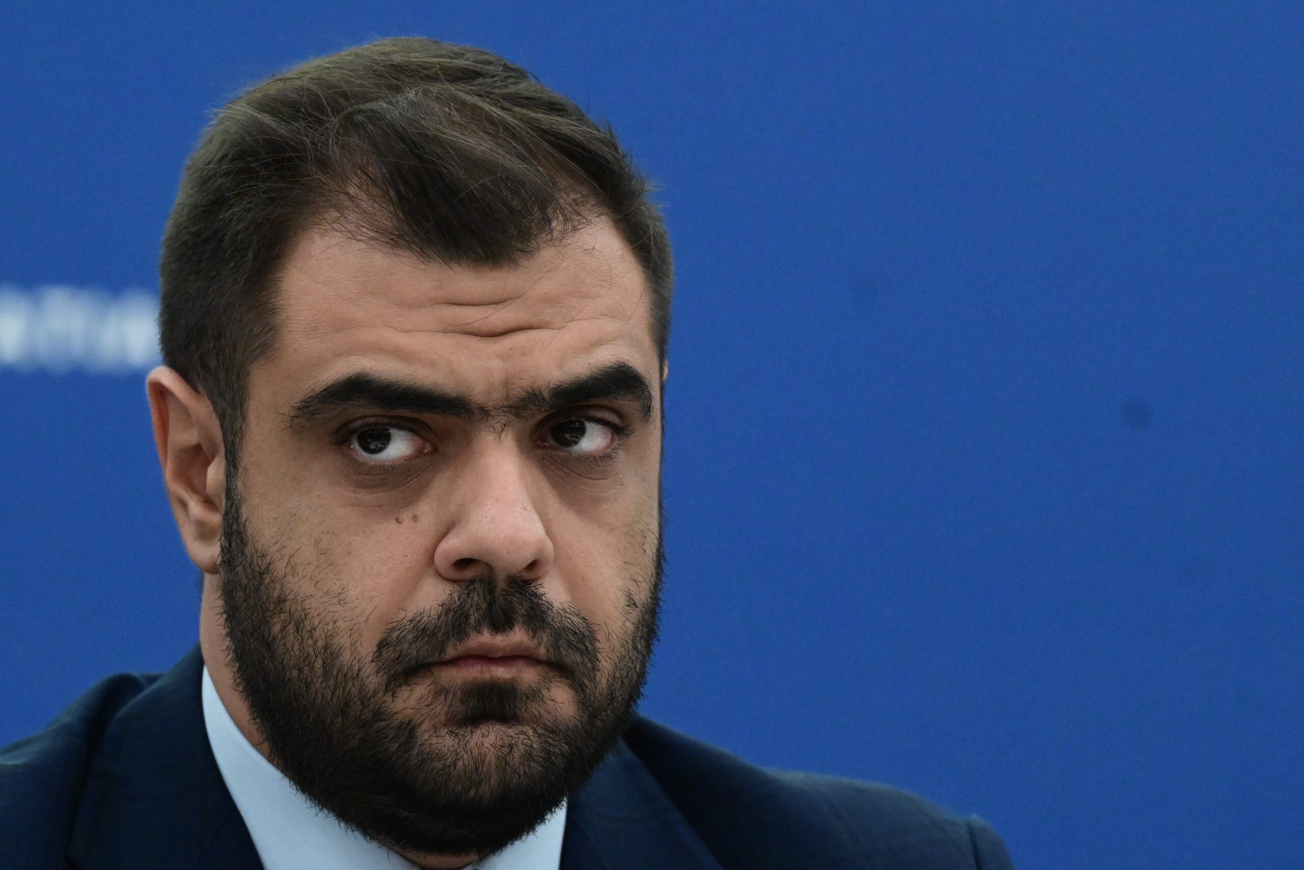 Μαρινάκης: «Η πολιτεία έκανε πράξη τη δέσμευσή της να μην αφήσει τις υποθέσεις εμπρηστικών επιθέσεων στο σκοτάδι»