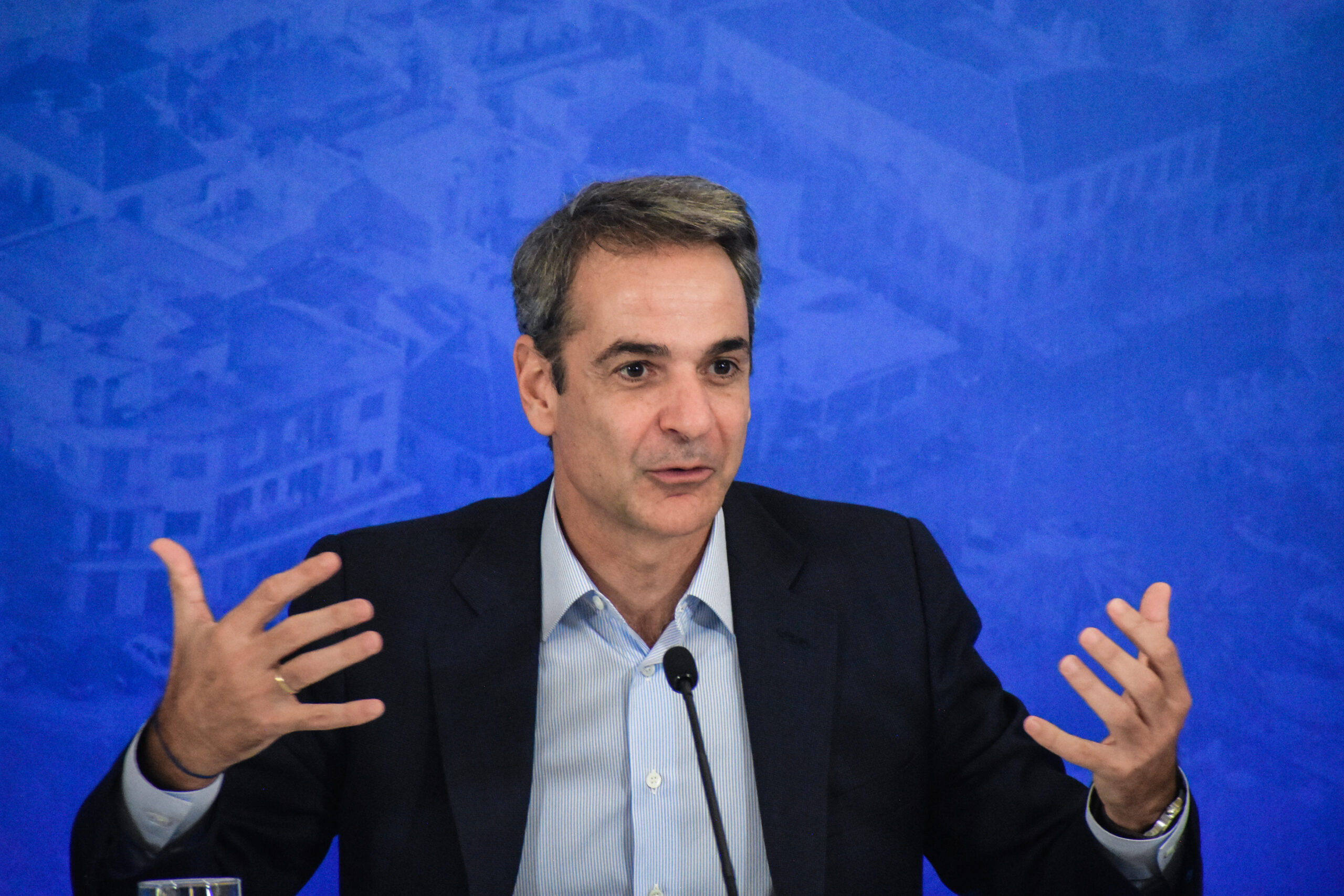 Οδηγίες προς ναυτιλλομένους πριν το πολιτικό φθινόπωρο: Ο Μητσοτάκης χαράσσει γραμμή για ΟΠΕΚΕΠΕ, μεταρρυθμίσεις, εκλογές και την κομματική ετοιμότητα