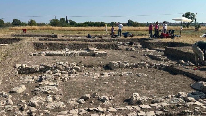 Νέα έρευνα αποκαλύπτει «μυστικά» της αρχαίας Πέλλας, τα όρια της πόλης και τη ζωή των κατοίκων