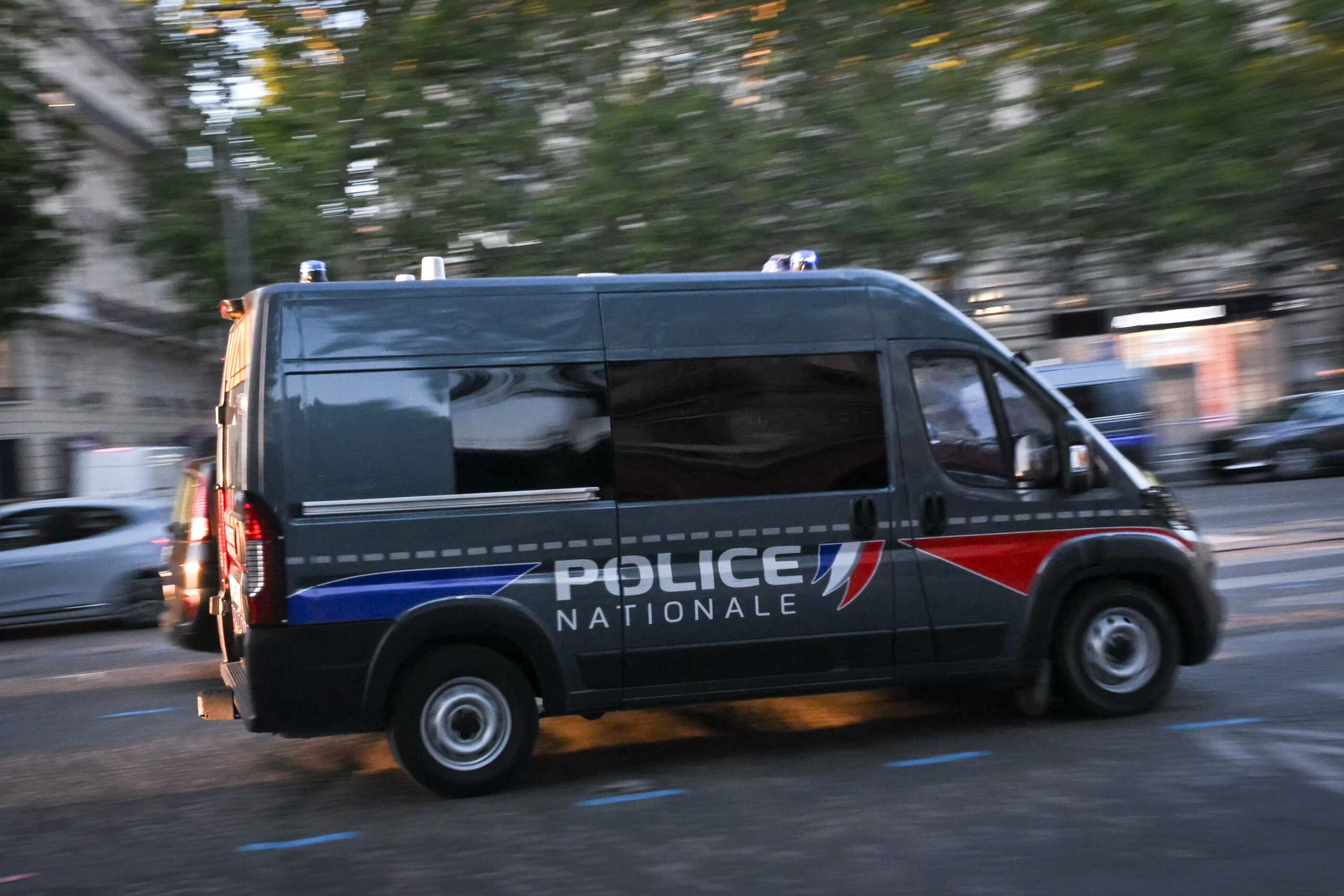 Φρίκη στη Γαλλία: Πέντε σοροί βρεφών βρέθηκαν σε κουτιά μέσα σε σπίτι ζευγαριού – Την ίδια ώρα η γυναίκα γέννησε ένα υγιές μωρό