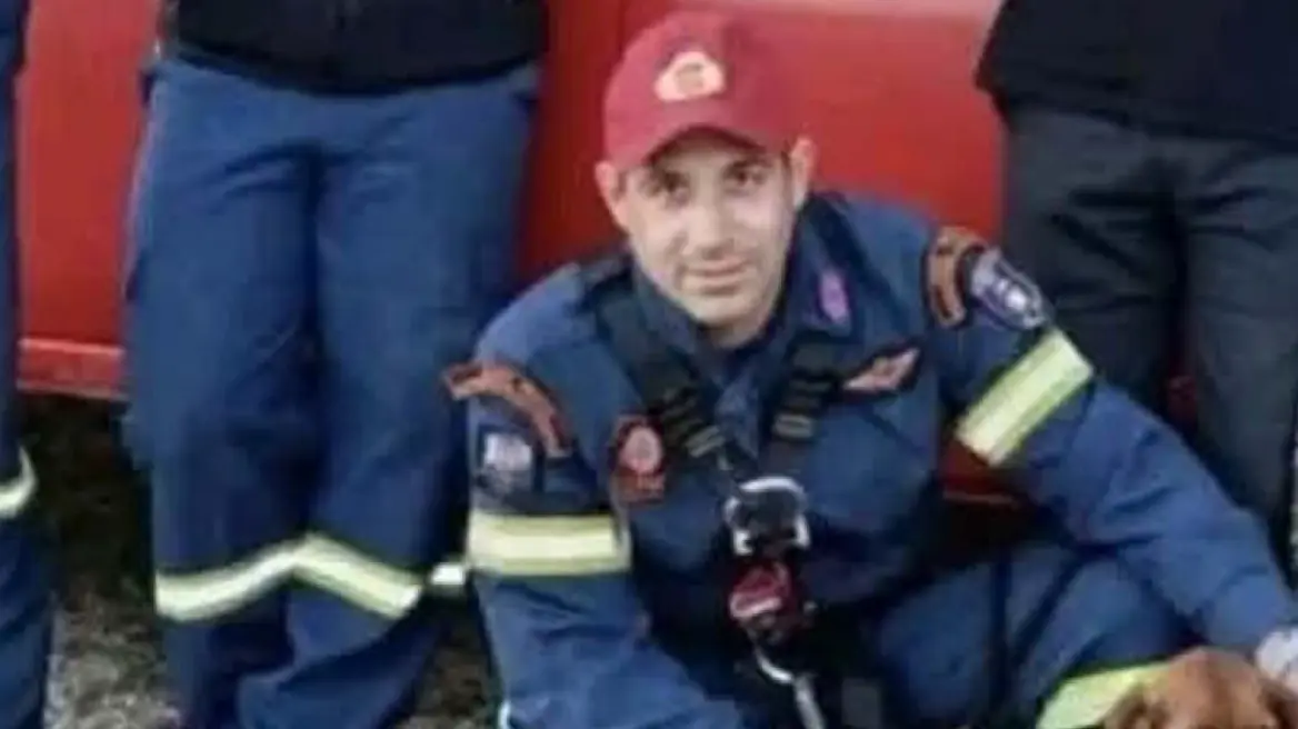Πάτρα: Θλίψη για τον θάνατο του 36χρονου πυροσβέστη και δύτη της ΕΜΑΚ Νίκου Παπακωνσταντινόπουλου