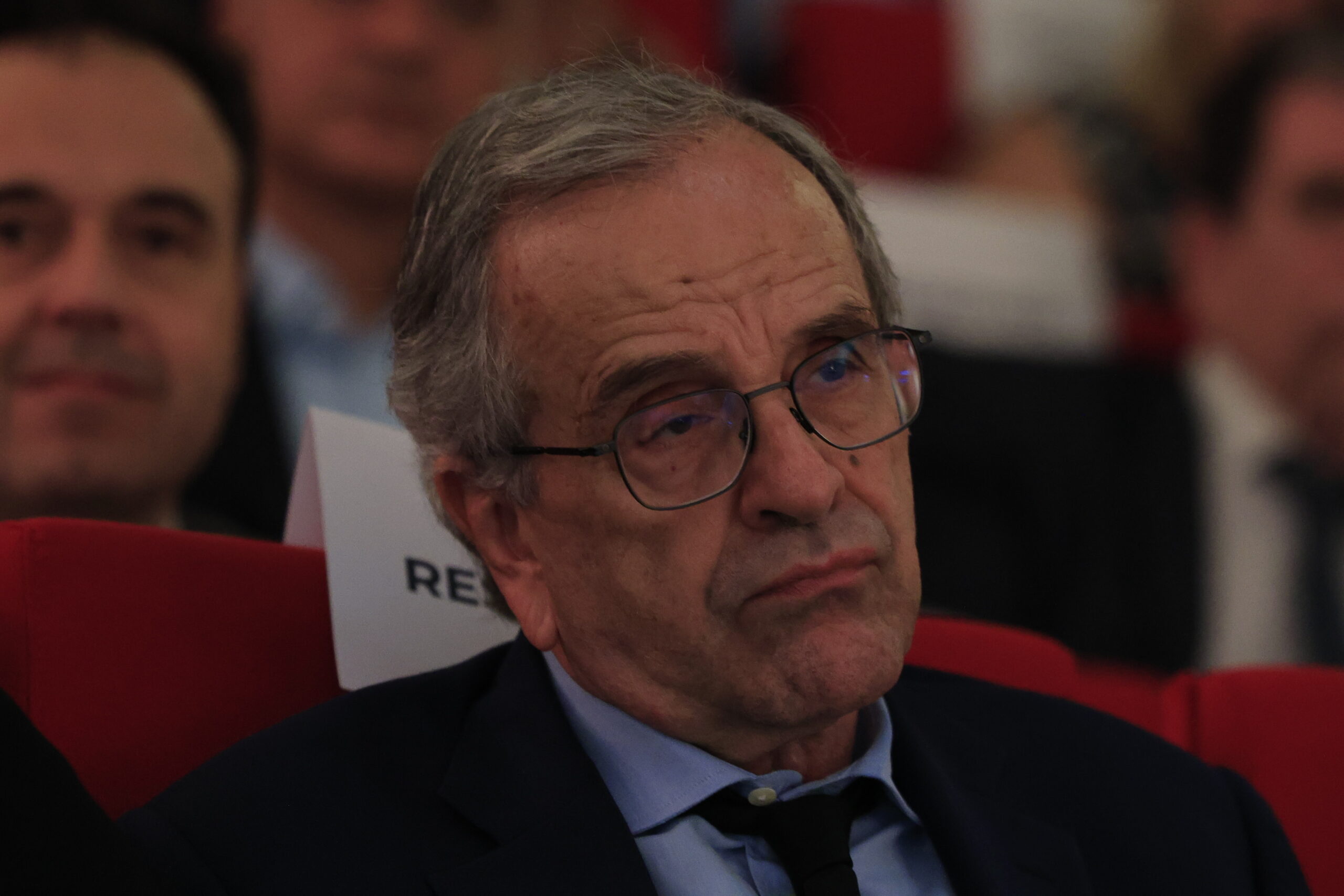 Αιχμηρή παρέμβαση Σαμαρά για τις δηλώσεις Μπίστη και Σιακαντάρη: «Ήρεμα νερά μεταξύ Μητσοτάκη-Τσίπρα» – Βάζει πλάτη για «Πρέσπες του Αιγαίου»