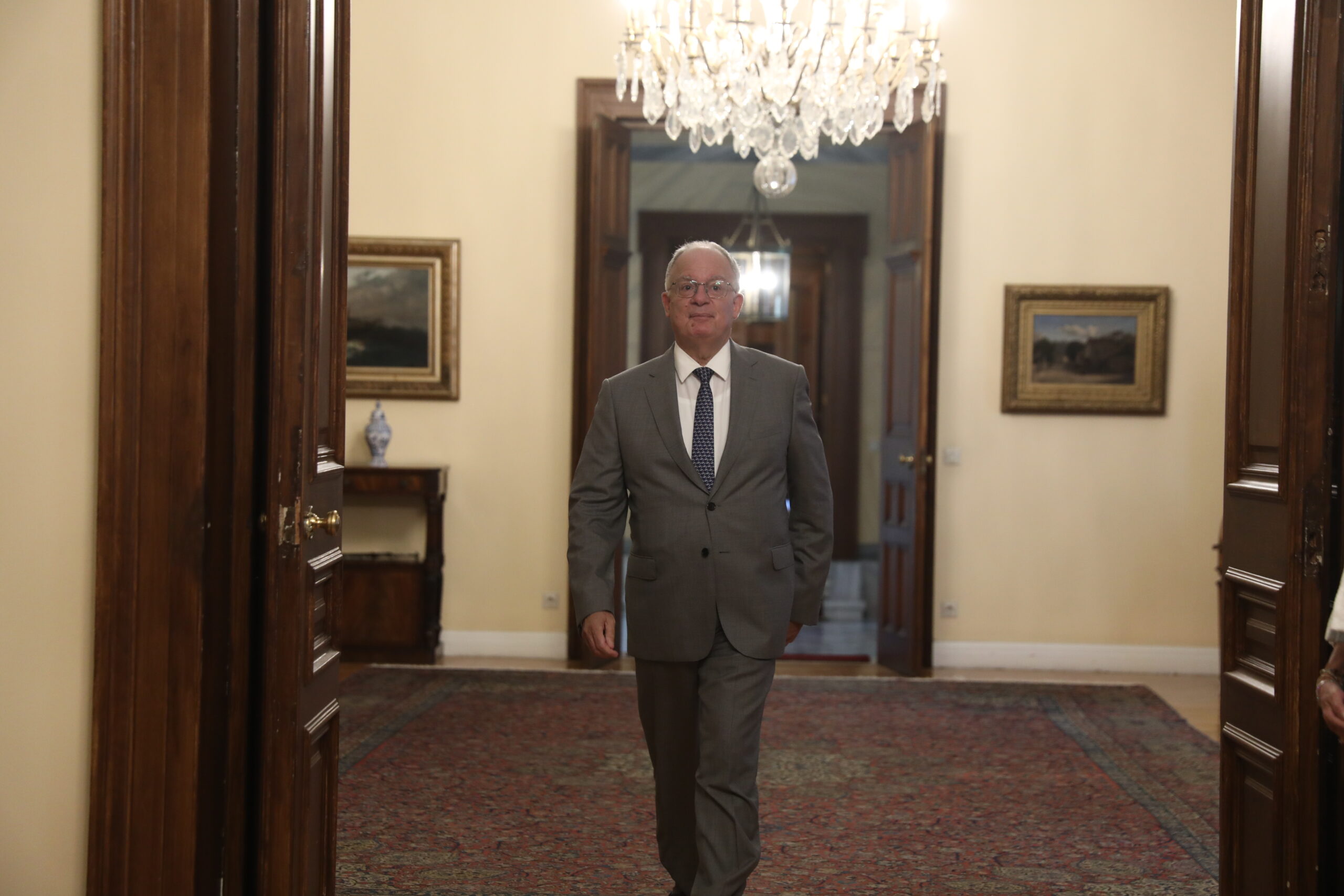 Δεξίωση στο Προεδρικό: Οι καλεσμένοι, οι απόντες πολιτικοί αρχηγοί, οι προβληματισμένοι και οι… ακάλεστοι